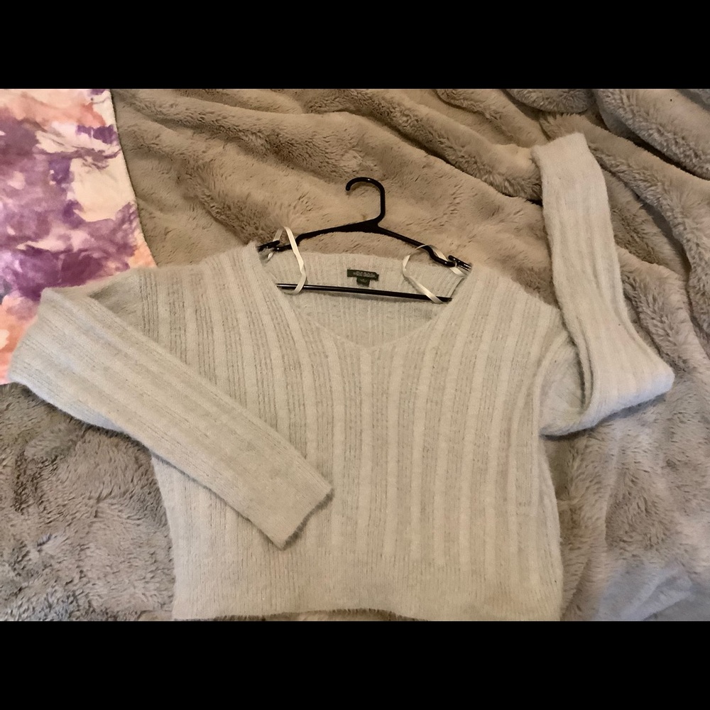 Soft cute cropped sweater